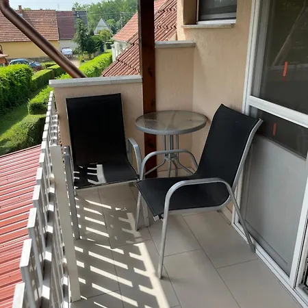 Holiday home Lomb Nyaralo